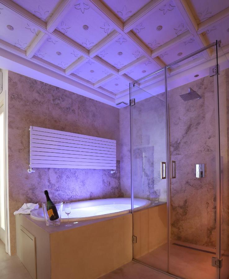 Palazzo Stapane Home Suite 9 - Luxury Living Монополі Екстер'єр фото