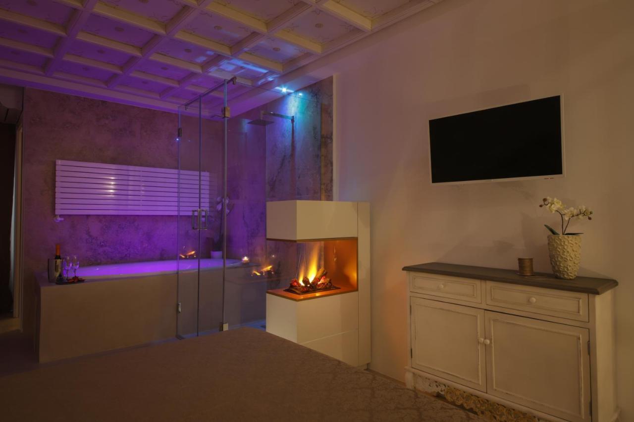Palazzo Stapane Home Suite 9 - Luxury Living Монополі Екстер'єр фото