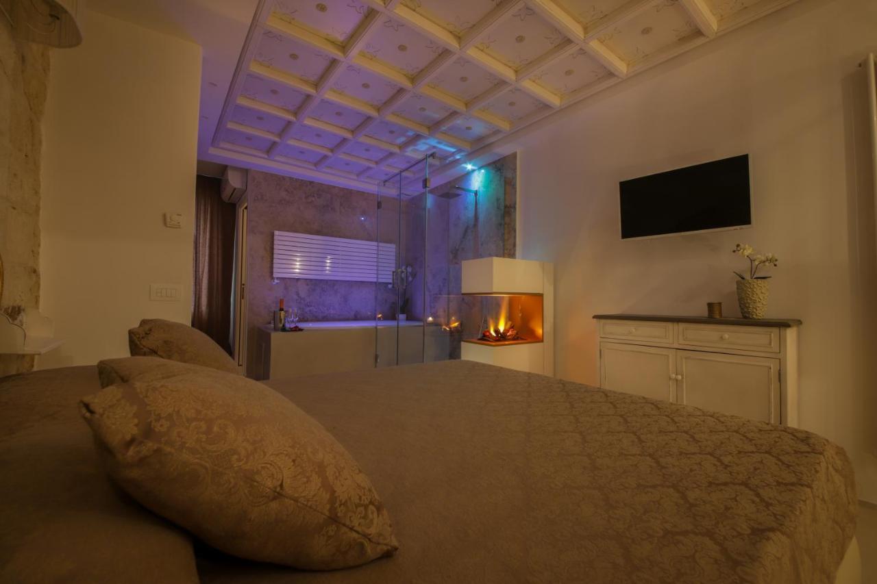 Palazzo Stapane Home Suite 9 - Luxury Living Монополі Екстер'єр фото